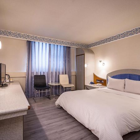 Golden Phoenix Hotel Kaohsiung Zewnętrze zdjęcie