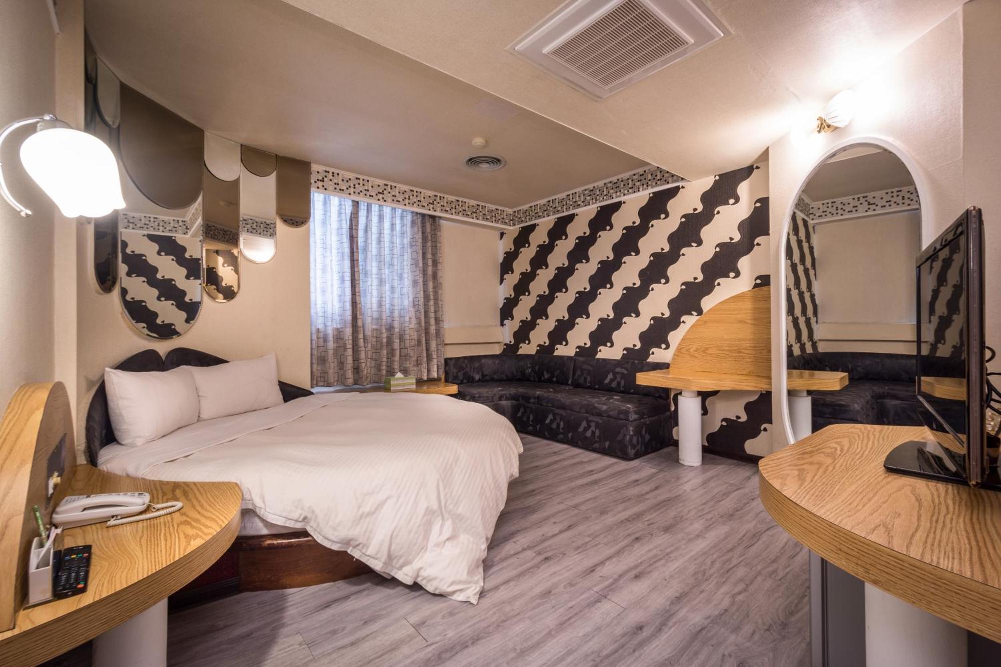 Golden Phoenix Hotel Kaohsiung Zewnętrze zdjęcie
