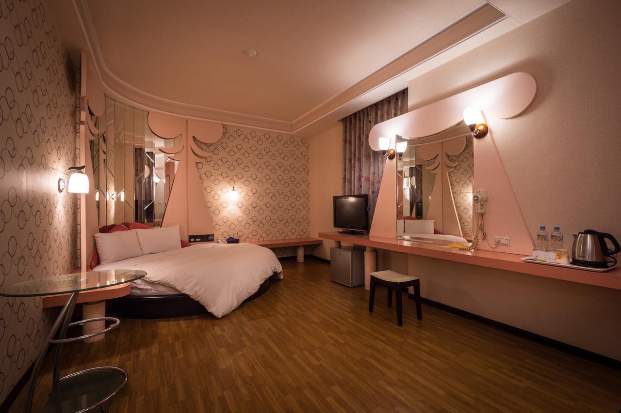 Golden Phoenix Hotel Kaohsiung Zewnętrze zdjęcie