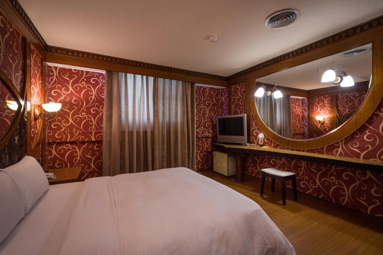 Golden Phoenix Hotel Kaohsiung Zewnętrze zdjęcie