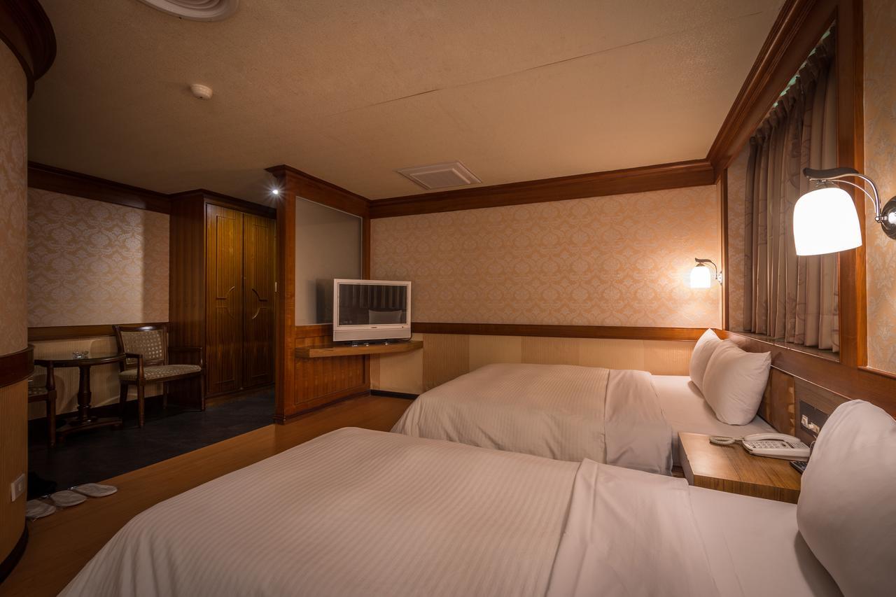Golden Phoenix Hotel Kaohsiung Zewnętrze zdjęcie