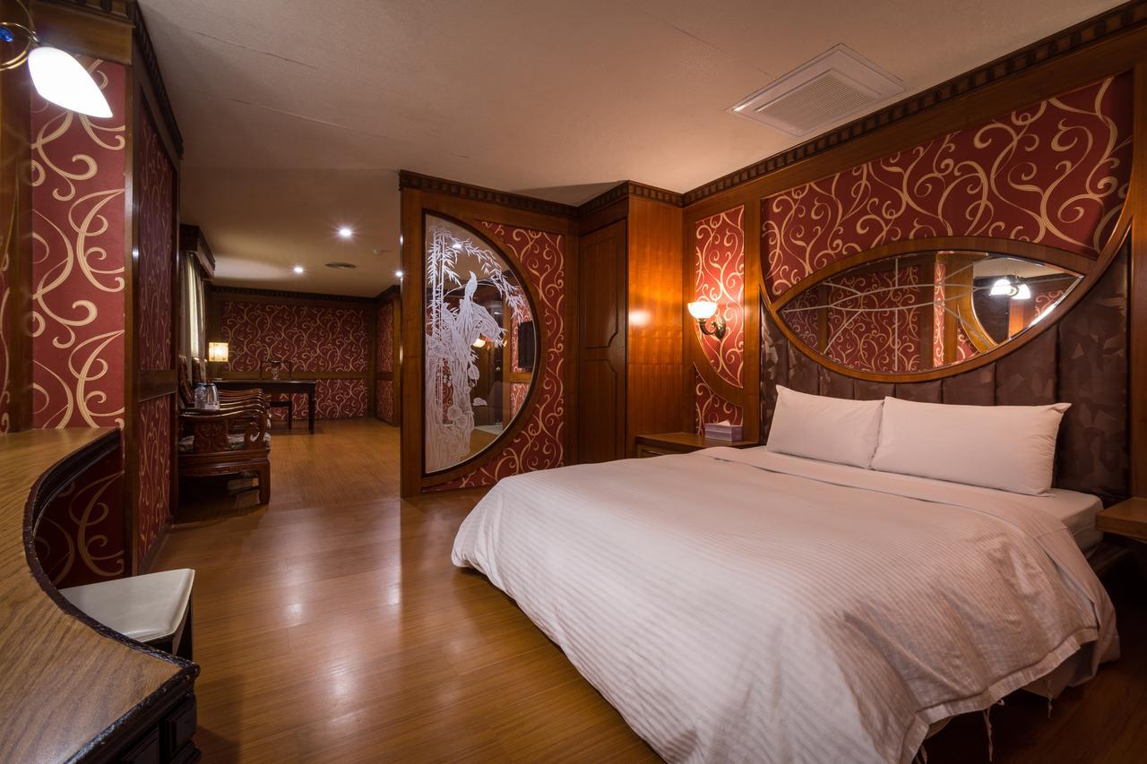 Golden Phoenix Hotel Kaohsiung Zewnętrze zdjęcie