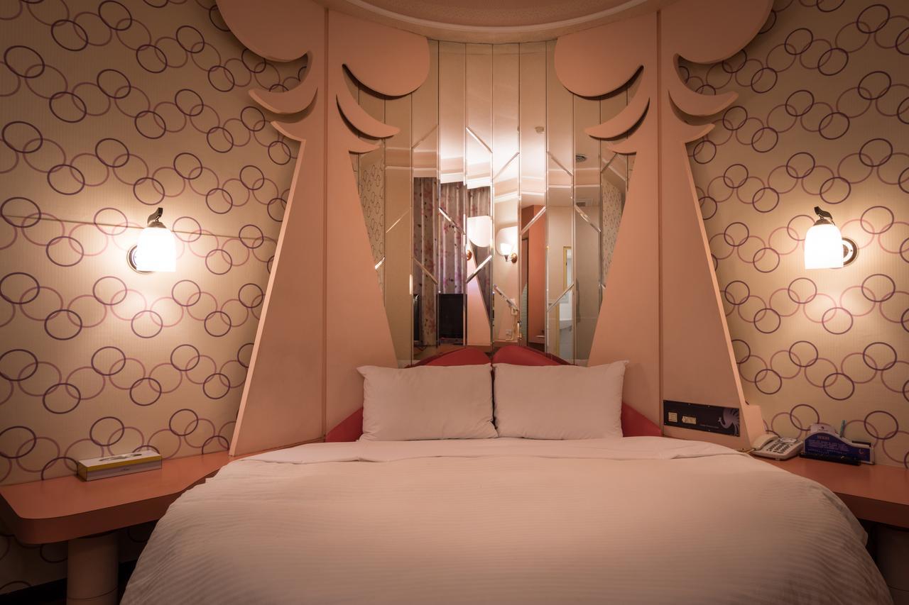 Golden Phoenix Hotel Kaohsiung Zewnętrze zdjęcie