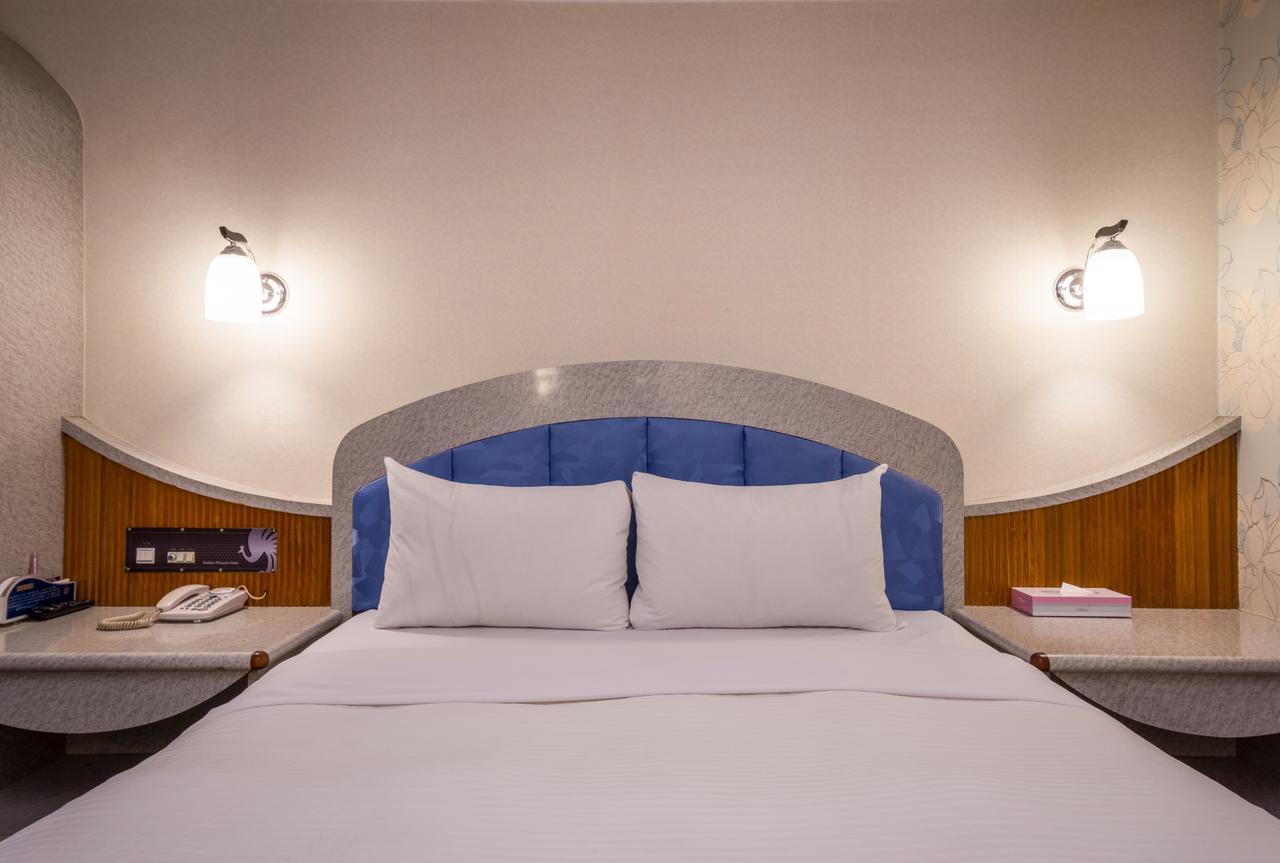 Golden Phoenix Hotel Kaohsiung Zewnętrze zdjęcie