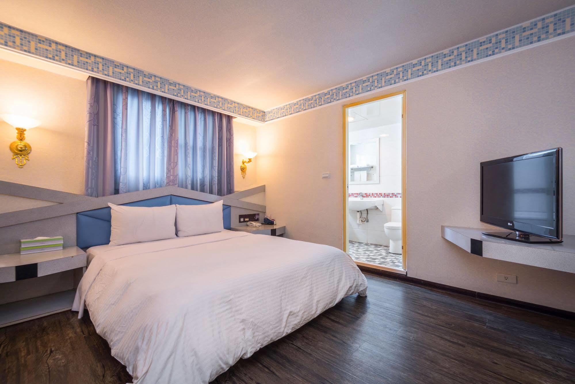 Golden Phoenix Hotel Kaohsiung Zewnętrze zdjęcie